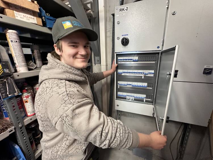Eevert Jaakkola on sähköalan opiskelija.